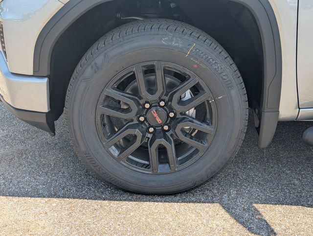 new 2025 GMC Sierra 1500 car, priced at $48,656