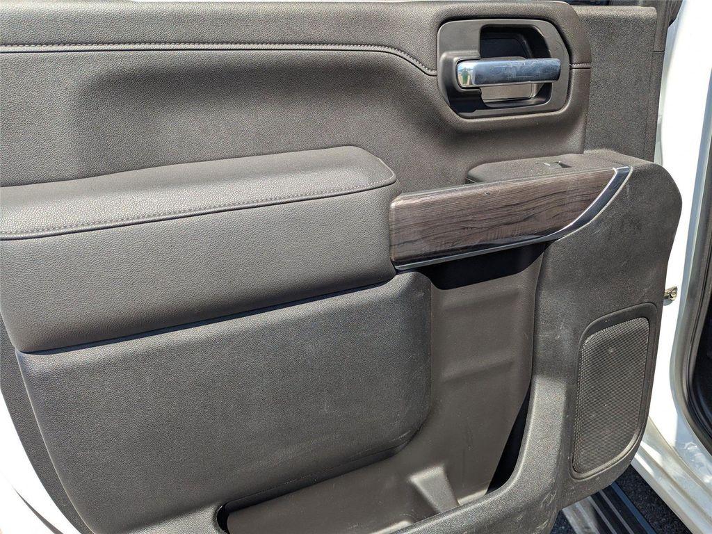 used 2022 Chevrolet Silverado 2500 car, priced at $47,399