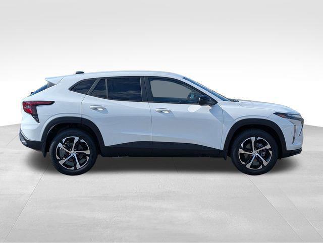 new 2025 Chevrolet Trax car, priced at $25,251
