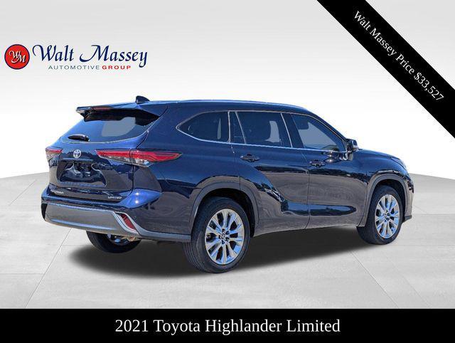 used 2021 Toyota Highlander car, priced at $32,997