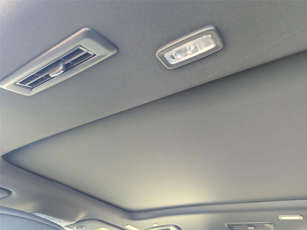 new 2026 Chevrolet Traverse car, priced at $55,028