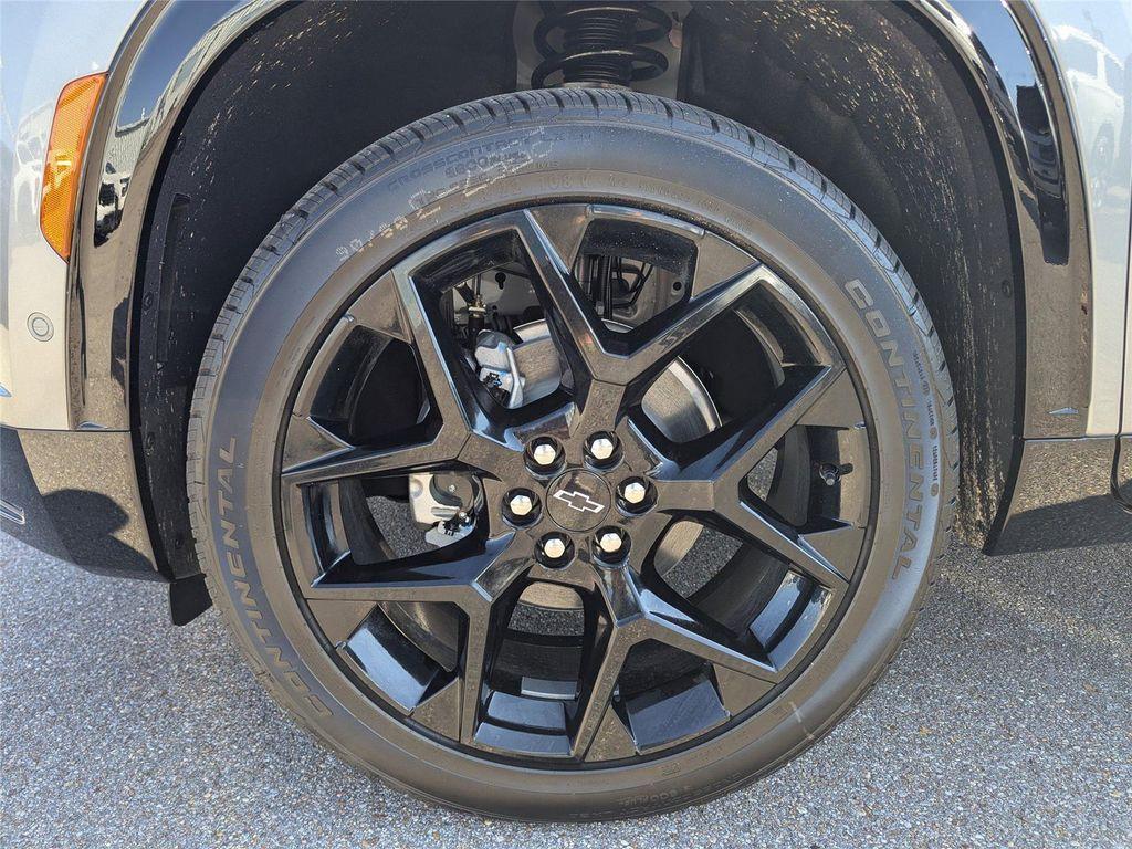 new 2026 Chevrolet Traverse car, priced at $55,028