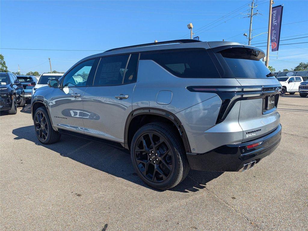 new 2026 Chevrolet Traverse car, priced at $55,028