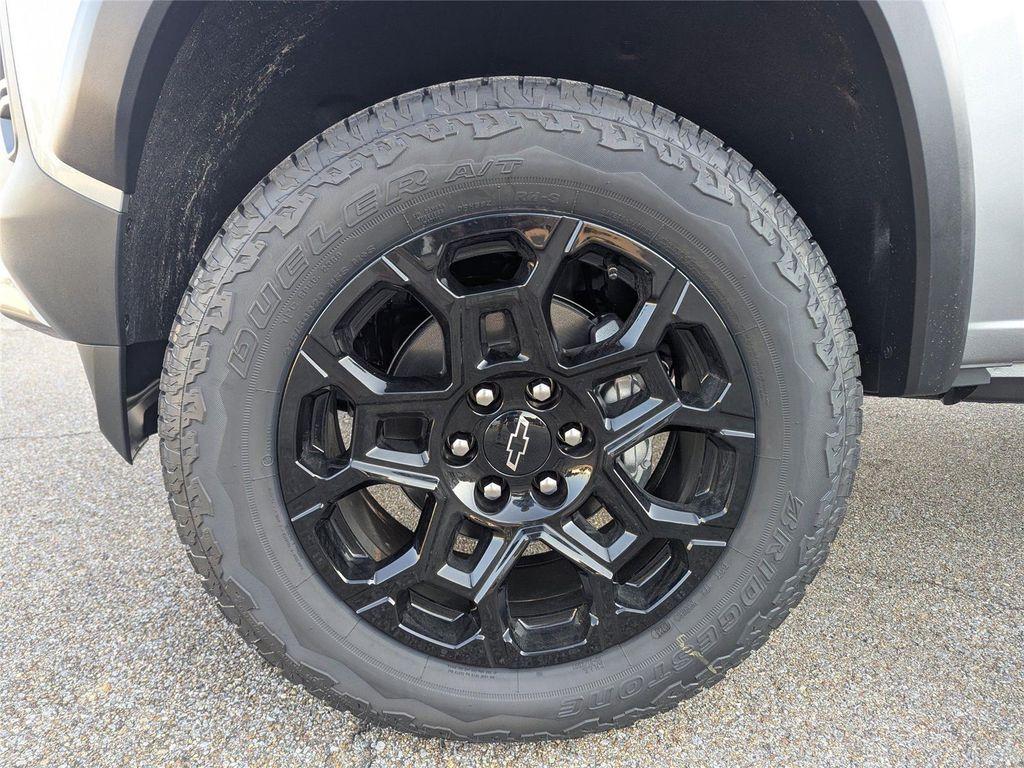 new 2026 Chevrolet Colorado car, priced at $40,132