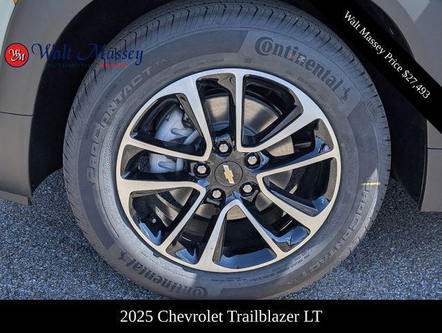 new 2025 Chevrolet TrailBlazer car, priced at $27,493