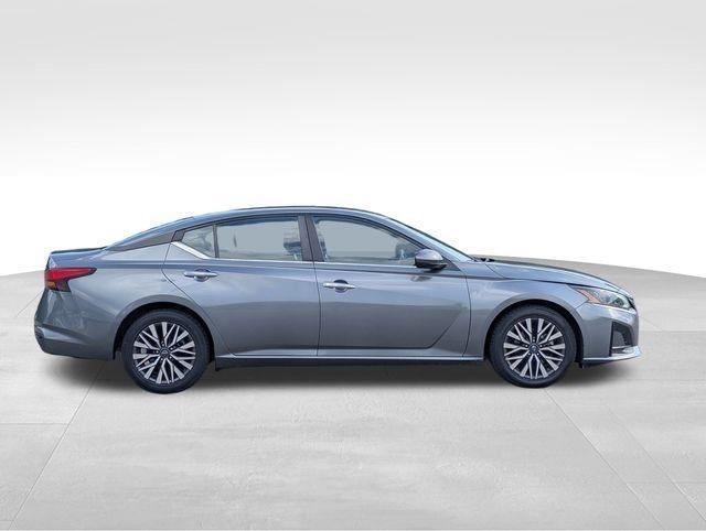 used 2023 Nissan Altima car, priced at $19,600