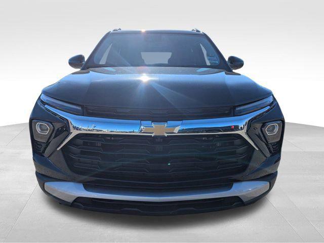 new 2025 Chevrolet TrailBlazer car, priced at $27,105