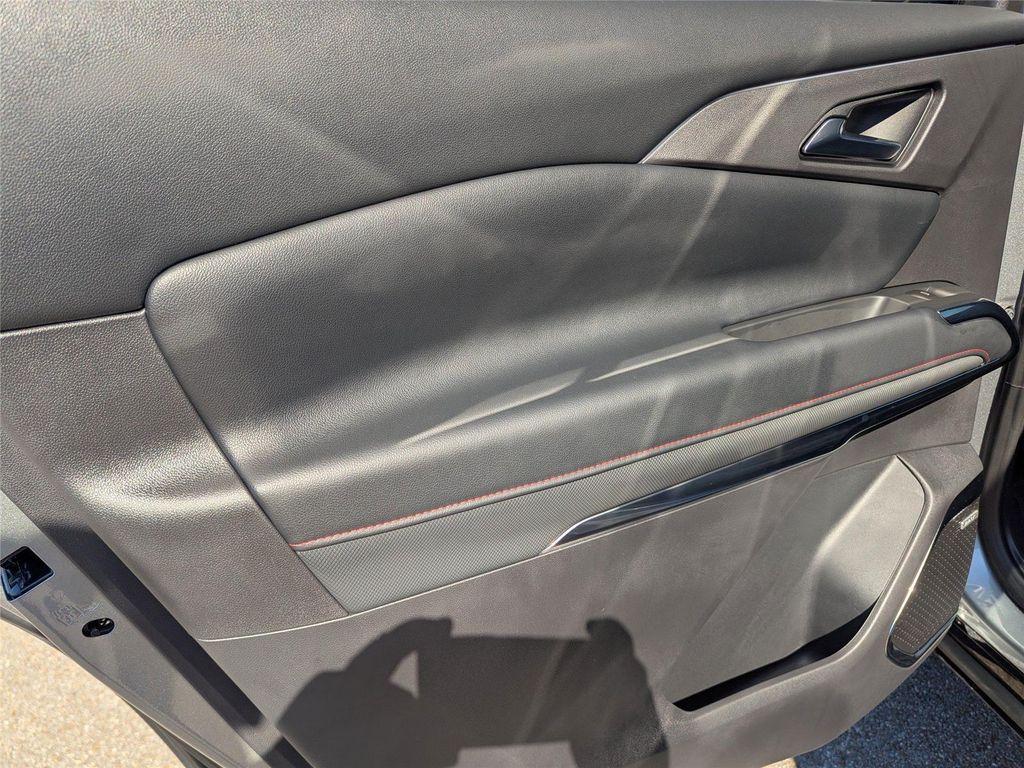 new 2026 Chevrolet Traverse car, priced at $59,315