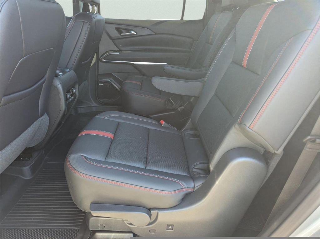 new 2026 Chevrolet Traverse car, priced at $59,315