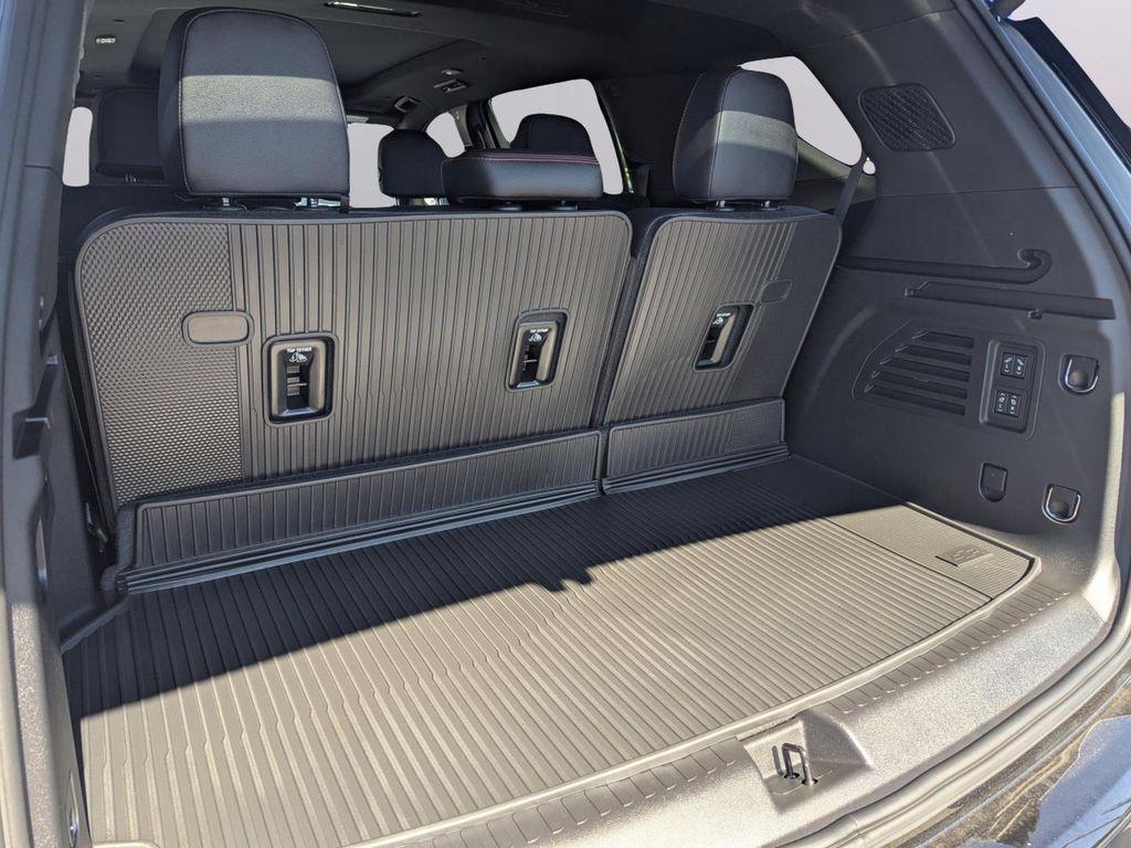 new 2026 Chevrolet Traverse car, priced at $59,315