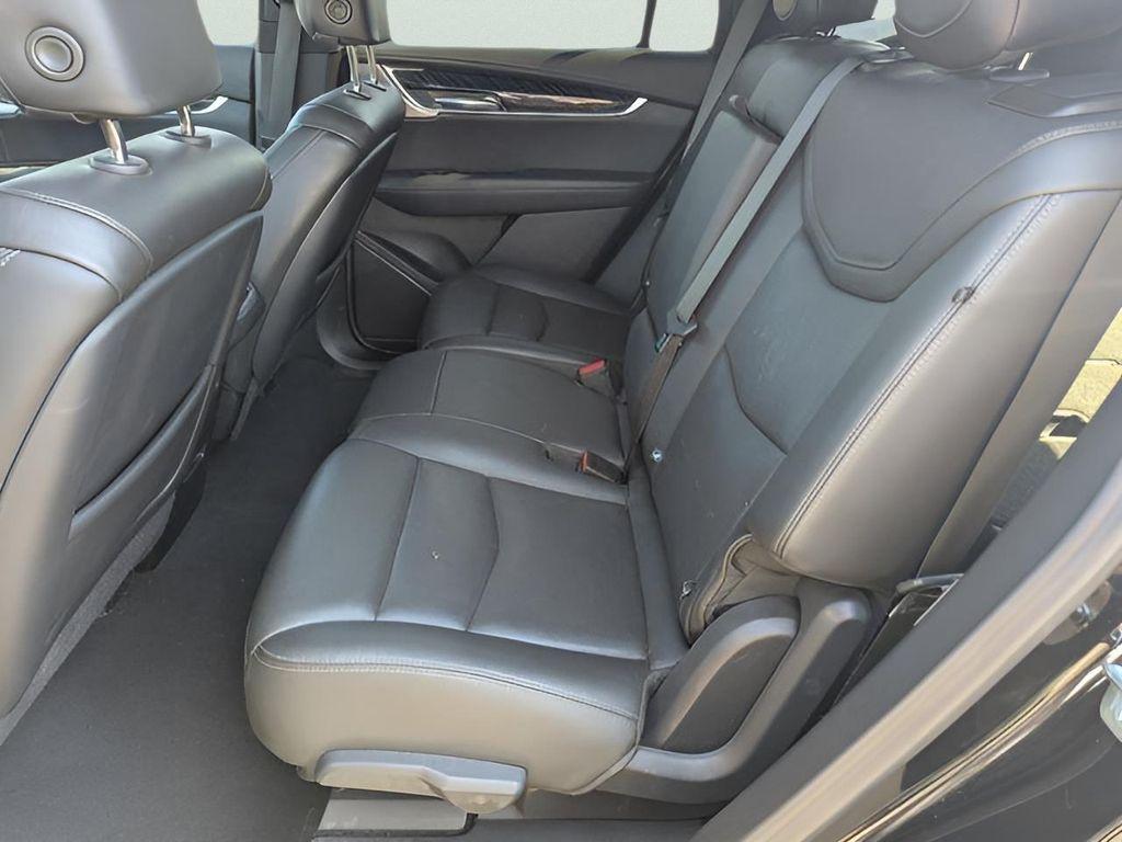 used 2023 Cadillac XT6 car, priced at $29,899