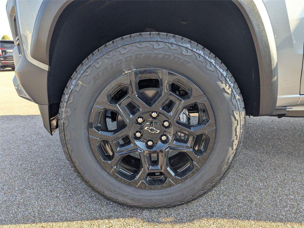 new 2026 Chevrolet Colorado car, priced at $43,039