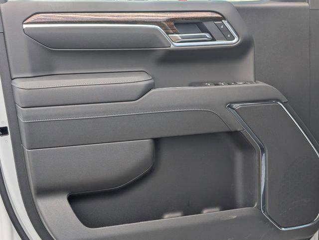 new 2025 GMC Sierra 1500 car, priced at $48,210