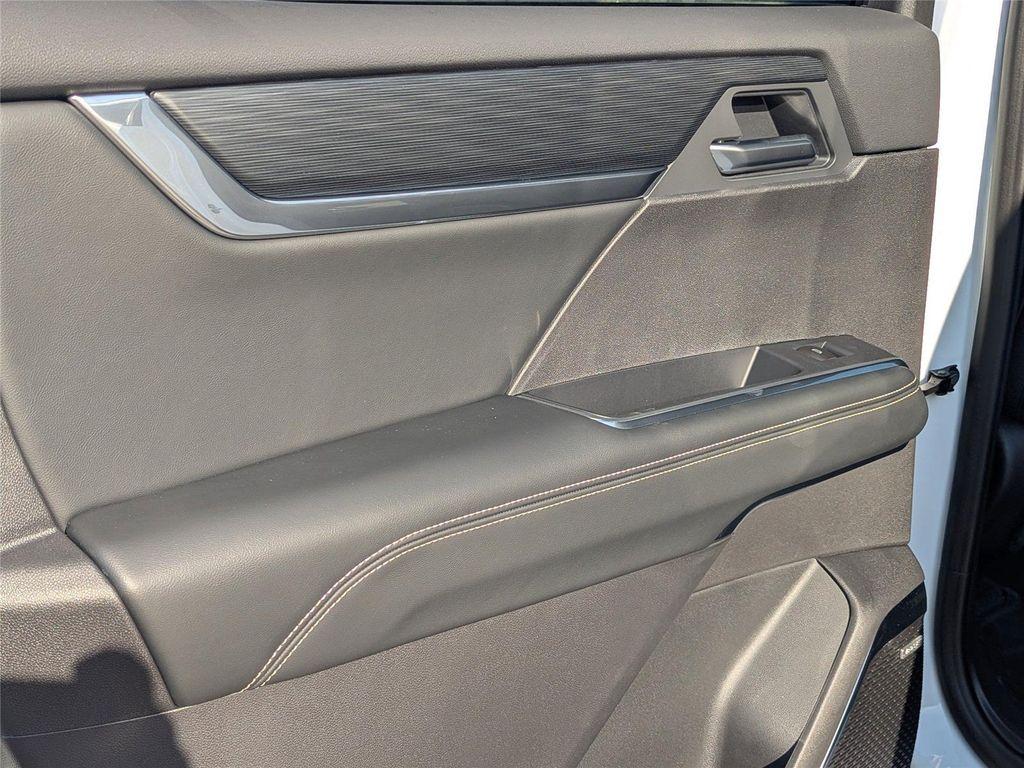 new 2026 GMC Acadia car, priced at $49,521