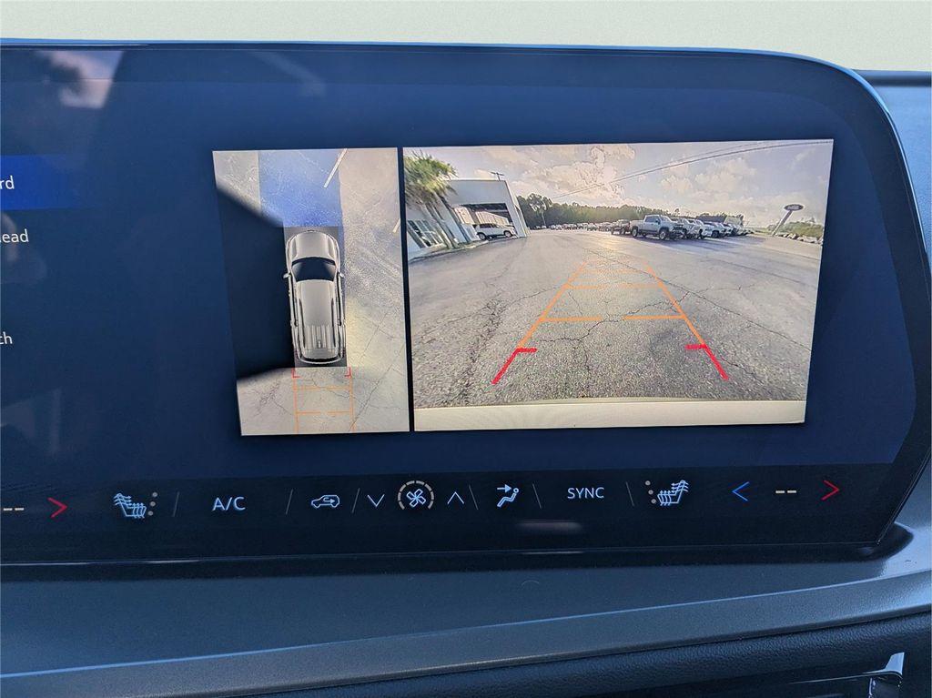 new 2026 Chevrolet Traverse car, priced at $46,603