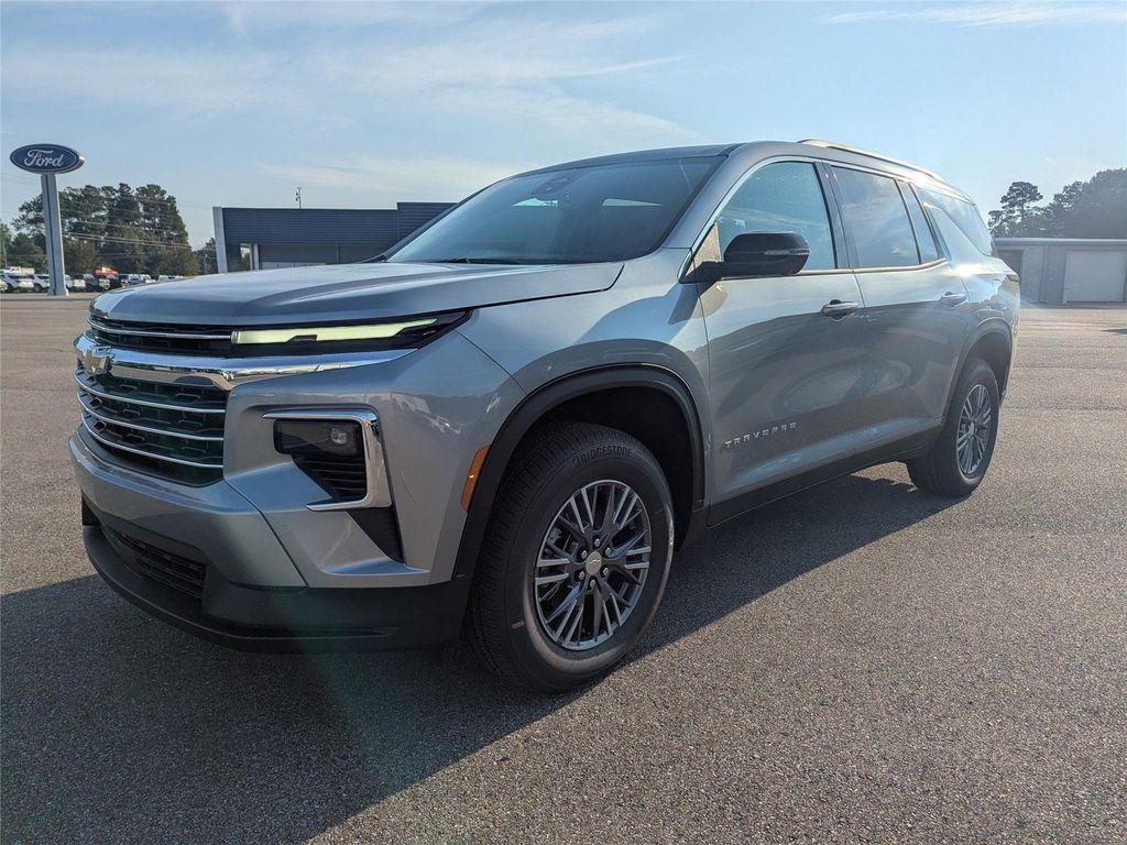 new 2026 Chevrolet Traverse car, priced at $42,854