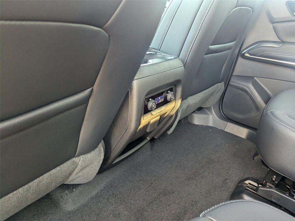 new 2026 Chevrolet Traverse car, priced at $42,854