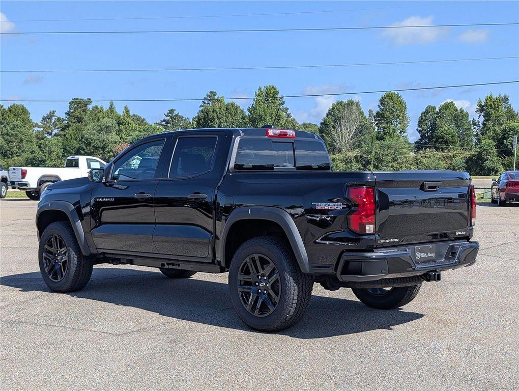 new 2025 Chevrolet Colorado car, priced at $40,586