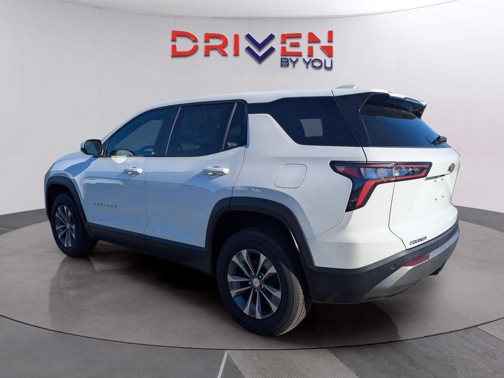 new 2026 Chevrolet Equinox car, priced at $28,162