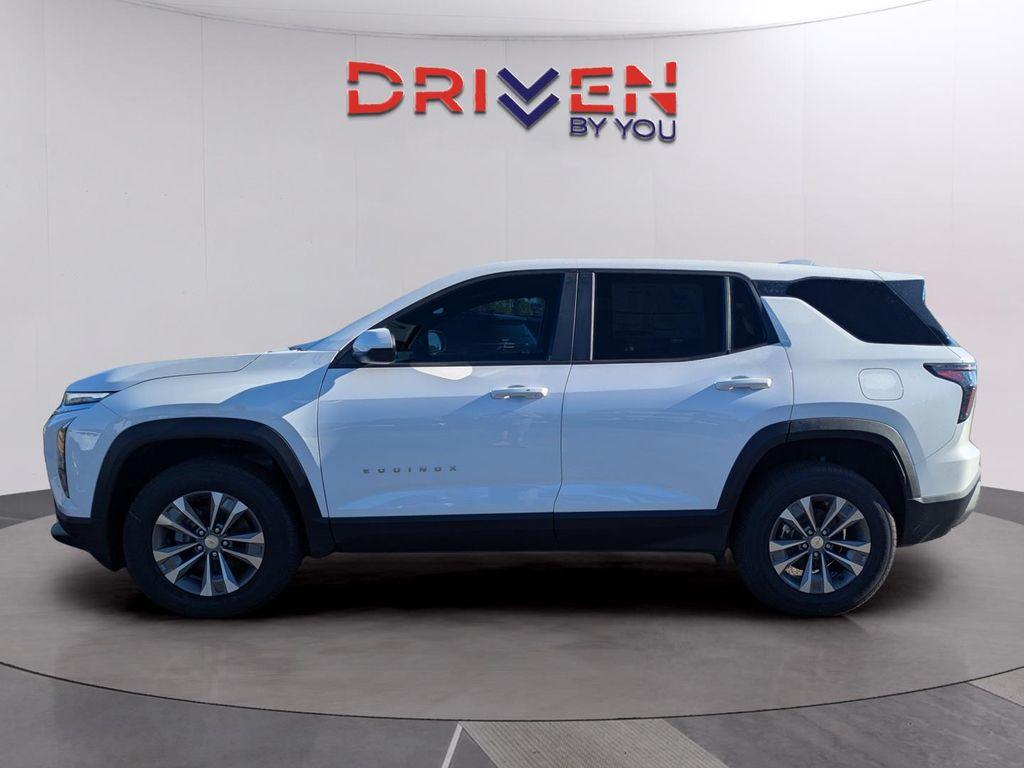 new 2026 Chevrolet Equinox car, priced at $28,162