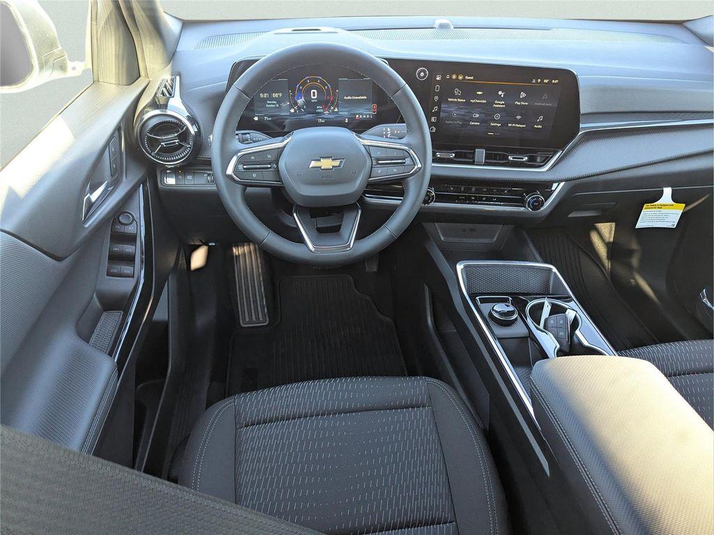 new 2026 Chevrolet Equinox car, priced at $28,162