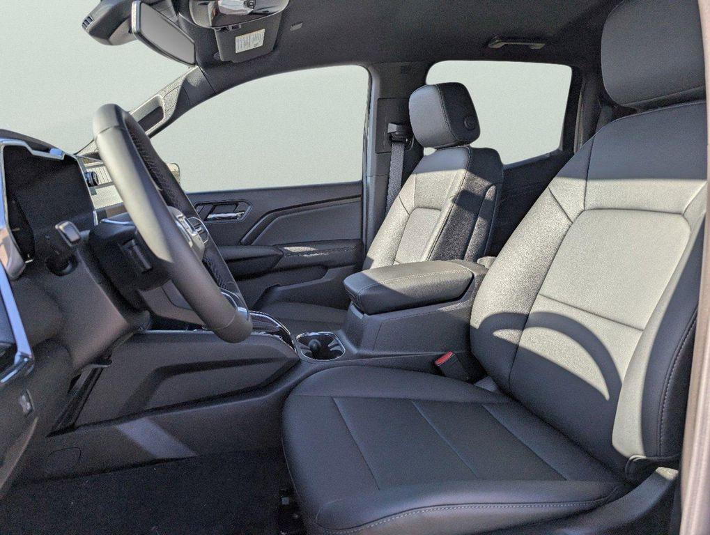 new 2025 GMC Canyon car, priced at $43,281