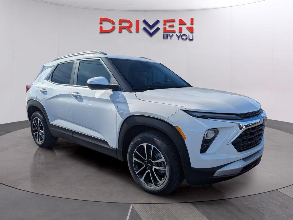 new 2026 Chevrolet TrailBlazer car, priced at $28,201