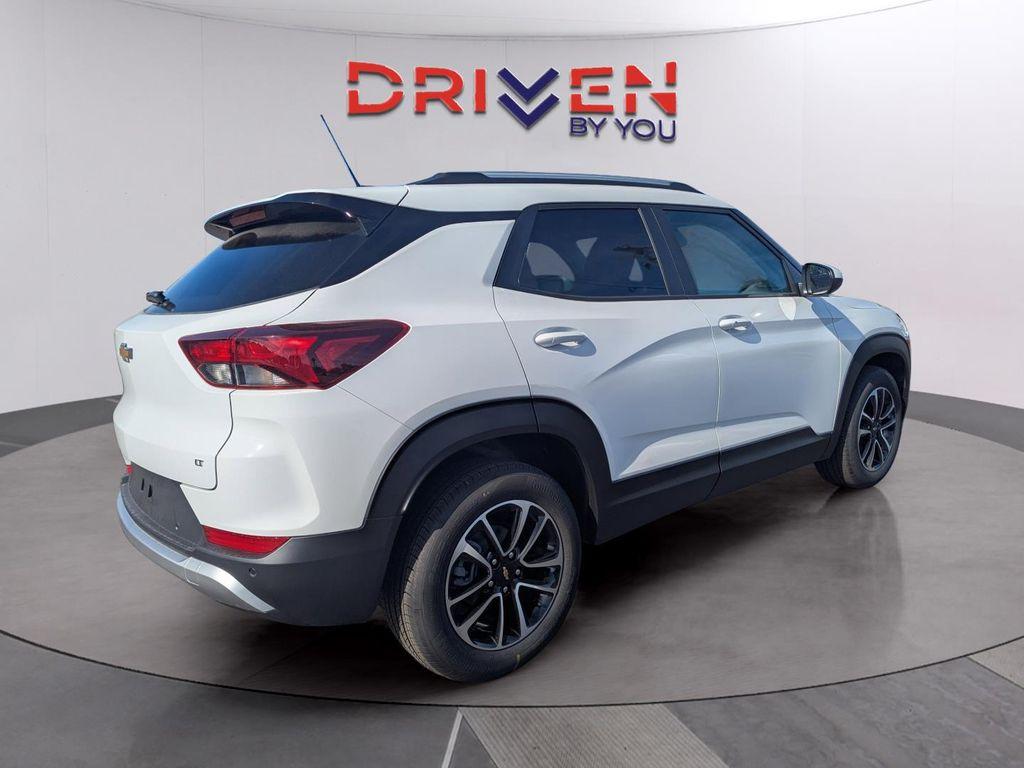 new 2026 Chevrolet TrailBlazer car, priced at $28,201