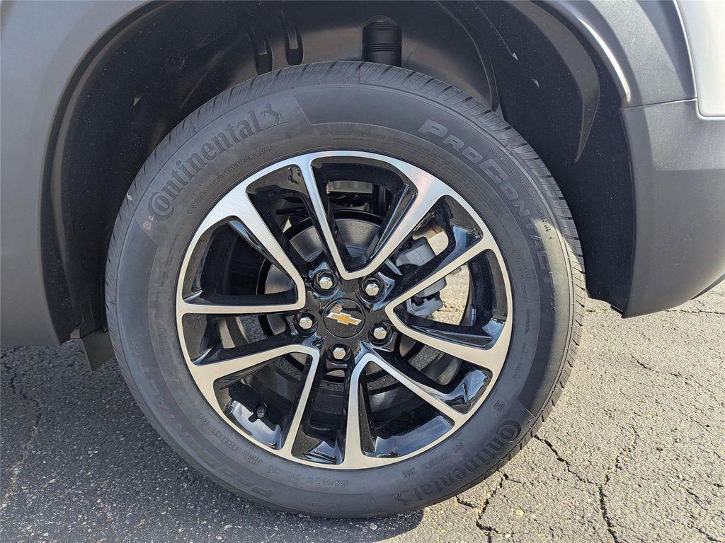 new 2026 Chevrolet TrailBlazer car, priced at $28,201