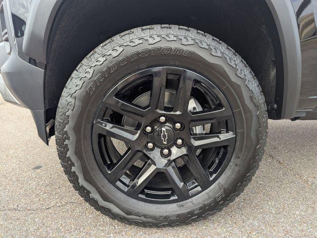 new 2025 Chevrolet Colorado car, priced at $42,303