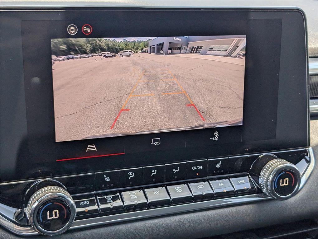 new 2025 GMC Canyon car, priced at $38,926