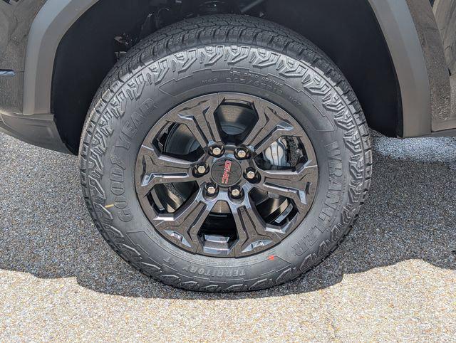 new 2025 GMC Canyon car, priced at $44,727