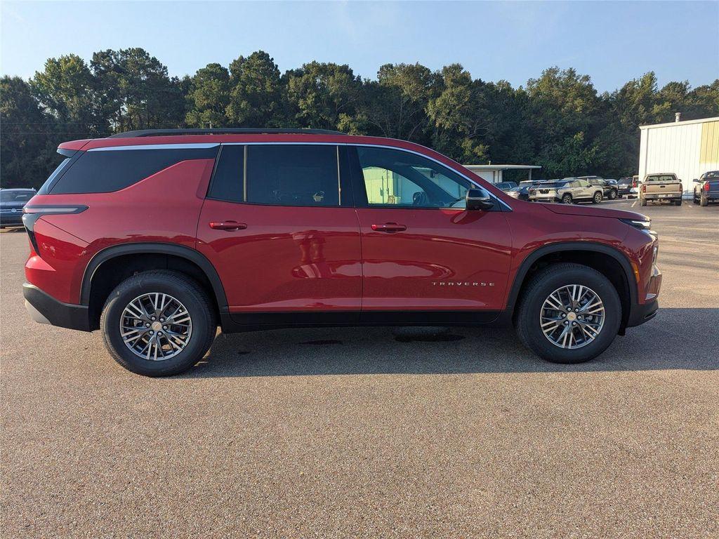 new 2026 Chevrolet Traverse car, priced at $42,299