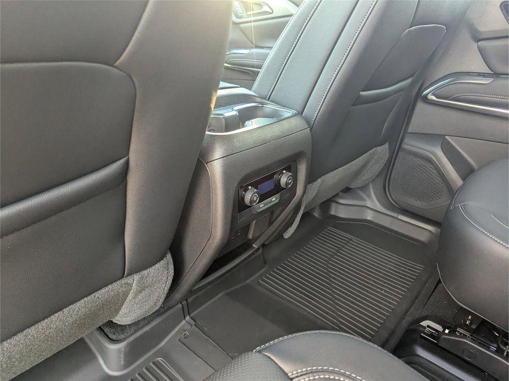 new 2026 Chevrolet Traverse car, priced at $42,299