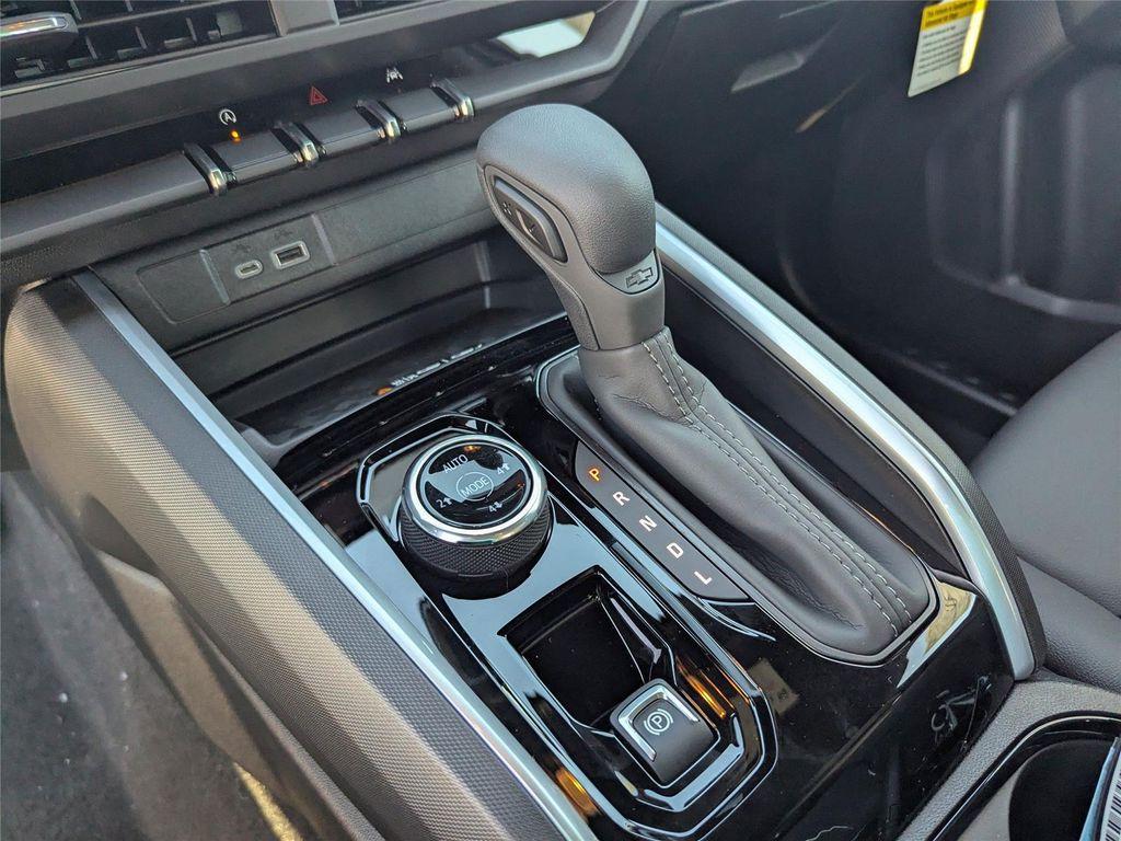 new 2026 Chevrolet Colorado car, priced at $43,657