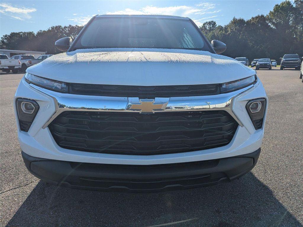 new 2026 Chevrolet TrailBlazer car, priced at $25,588