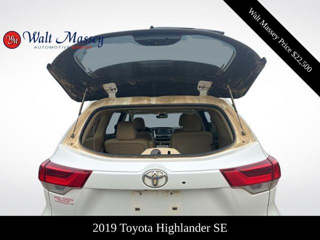 used 2019 Toyota Highlander car, priced at $22,500