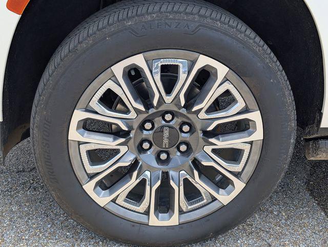 used 2023 GMC Yukon car, priced at $66,599