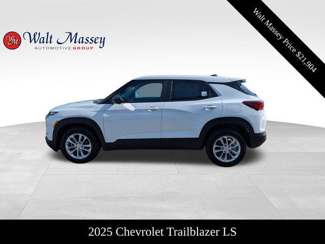 new 2025 Chevrolet TrailBlazer car, priced at $21,904