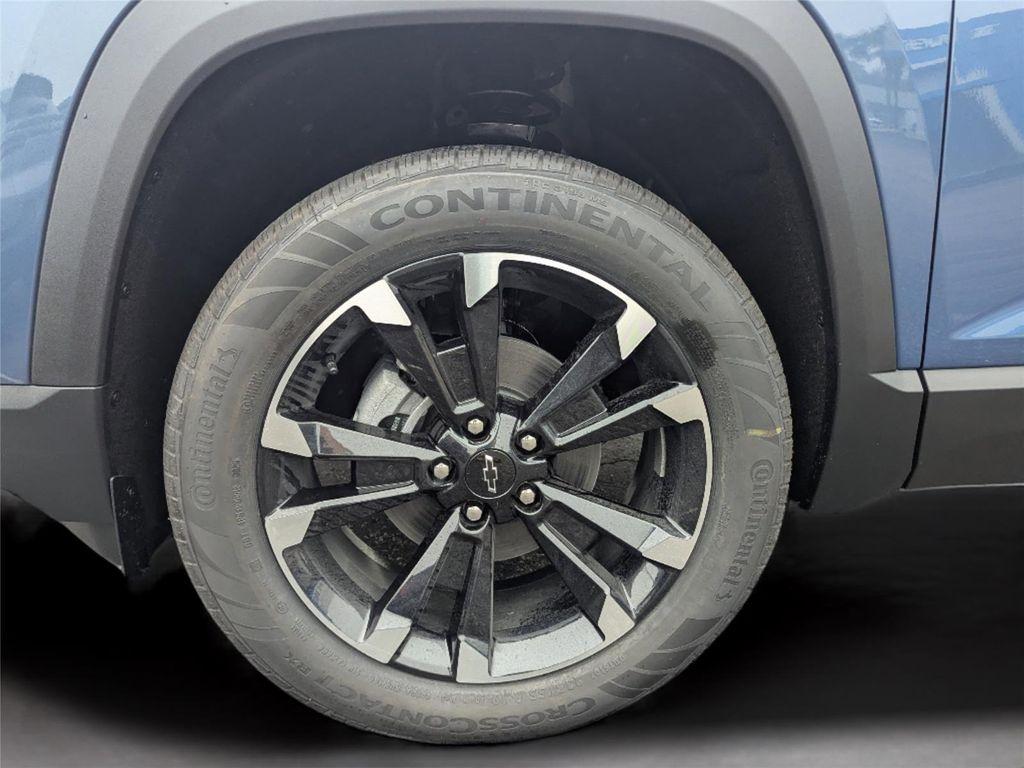 new 2026 Chevrolet Equinox car, priced at $35,312