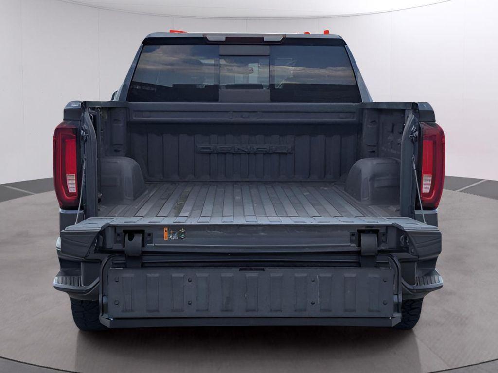 used 2022 GMC Sierra 1500 car, priced at $39,399