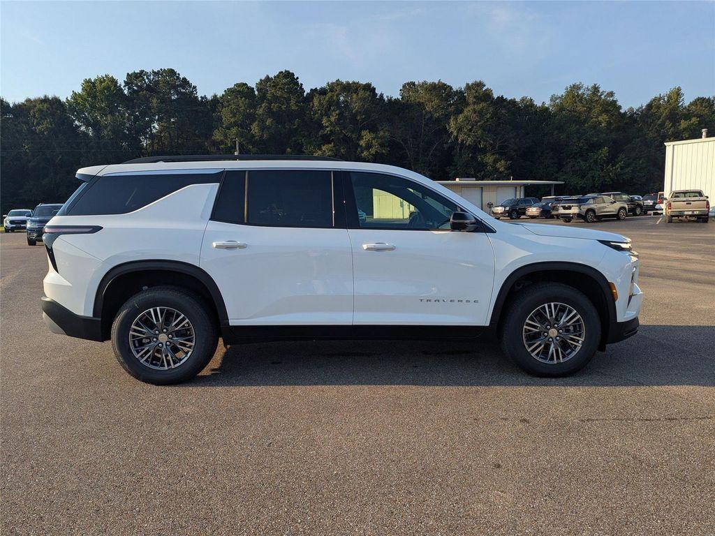 new 2026 Chevrolet Traverse car, priced at $40,853
