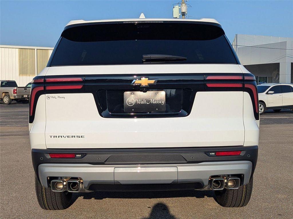 new 2026 Chevrolet Traverse car, priced at $40,853