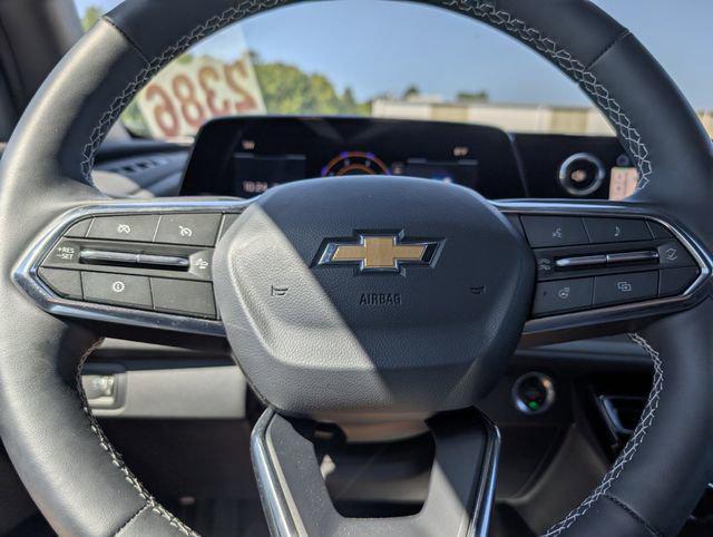 used 2025 Chevrolet Traverse car, priced at $40,199