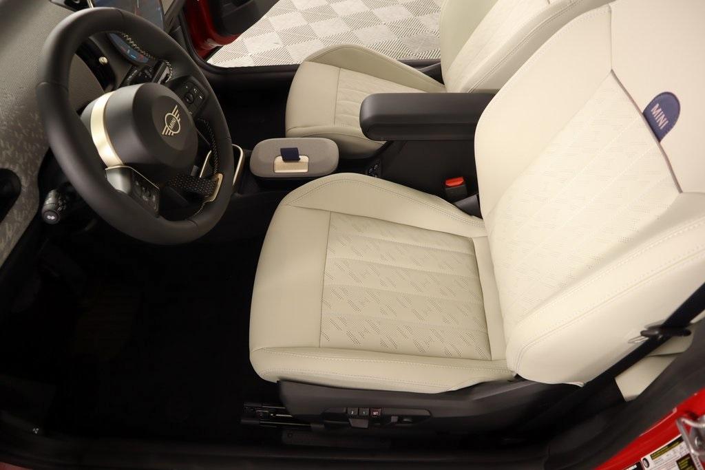 new 2025 MINI Hardtop car, priced at $35,645