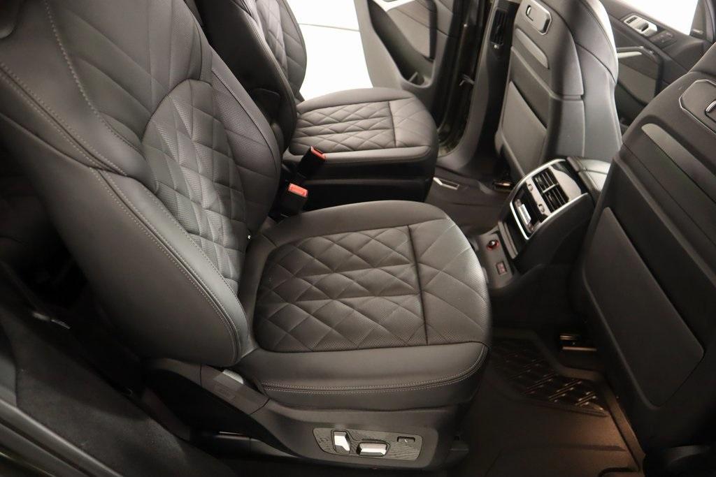 used 2024 BMW X7 car, priced at $67,566