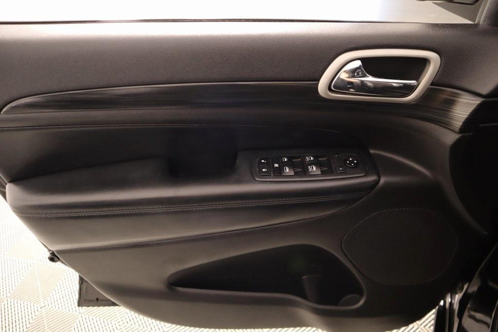 used 2020 Jeep Grand Cherokee car, priced at $17,192