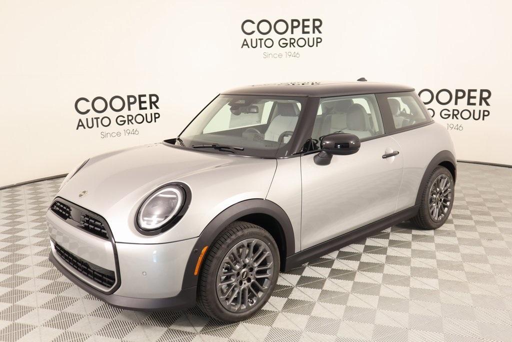 new 2025 MINI Hardtop car, priced at $32,430