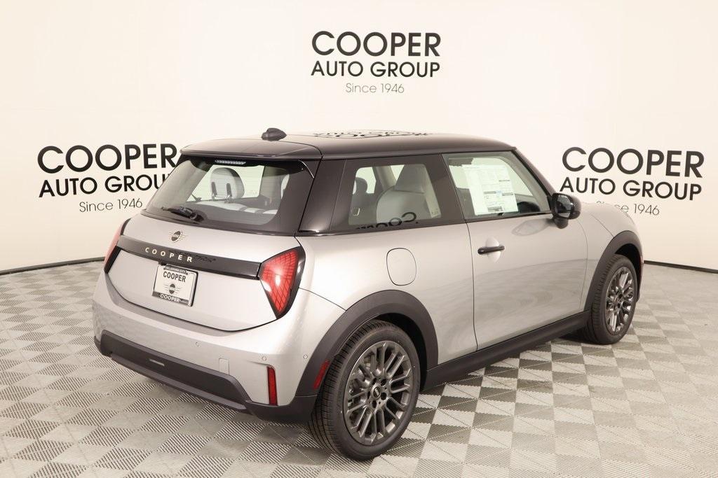 new 2025 MINI Hardtop car, priced at $32,430