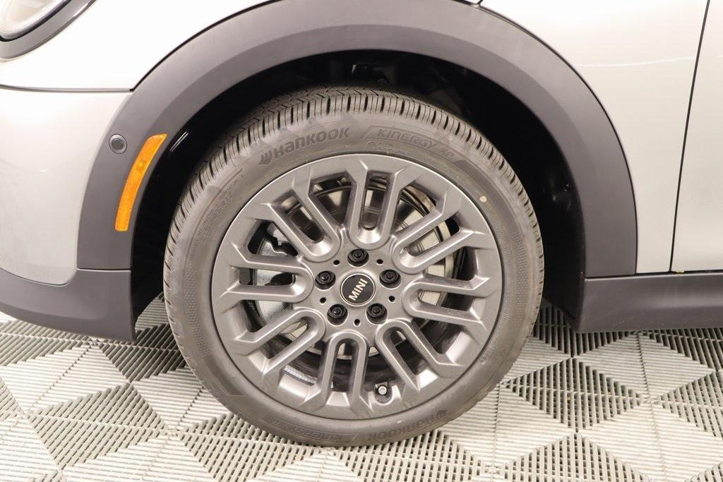 new 2025 MINI Hardtop car, priced at $32,430